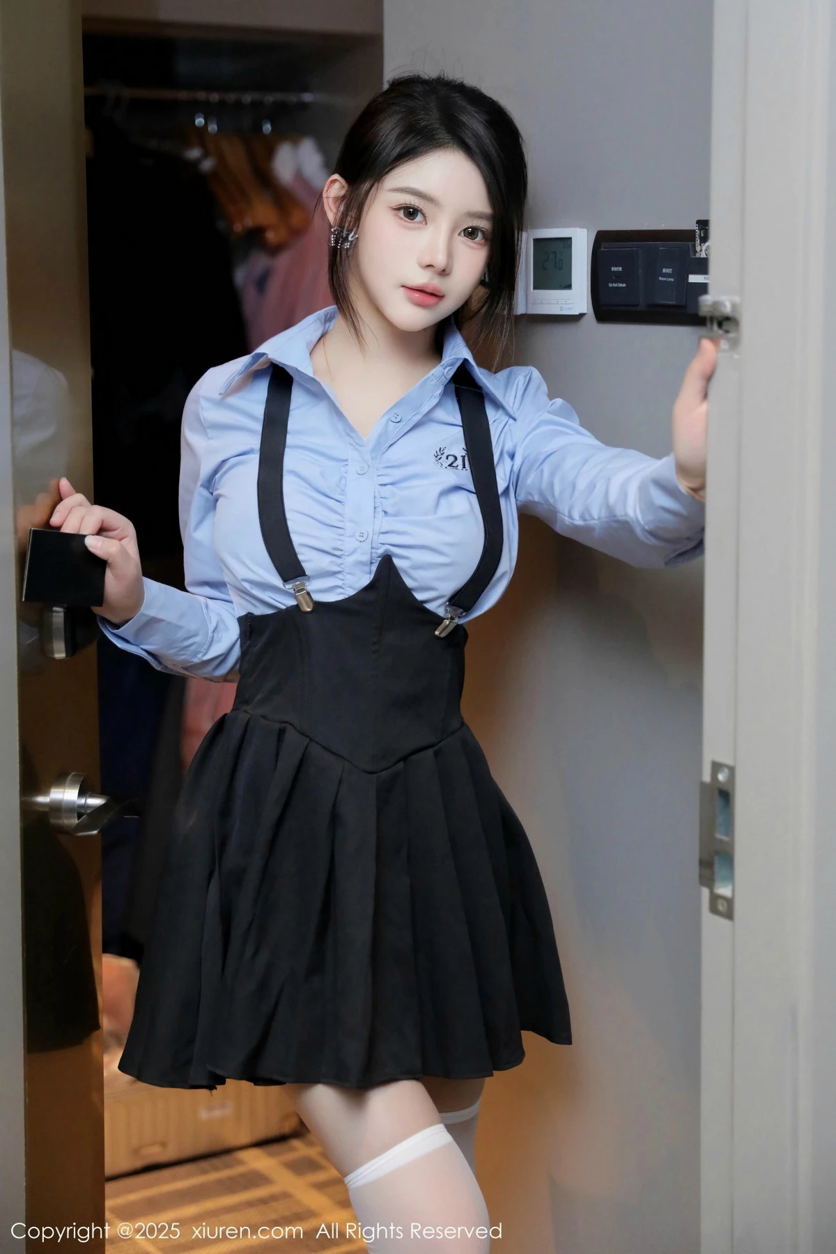 [XiuRen秀人网]第9819期爱酱里写真-秀人资源网